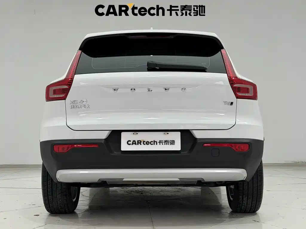 Volvo XC40 — миниатюра 5