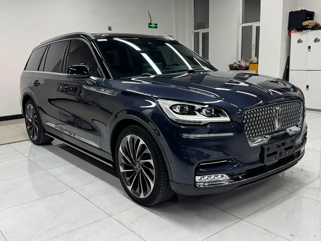 Lincoln Aviator — миниатюра 3