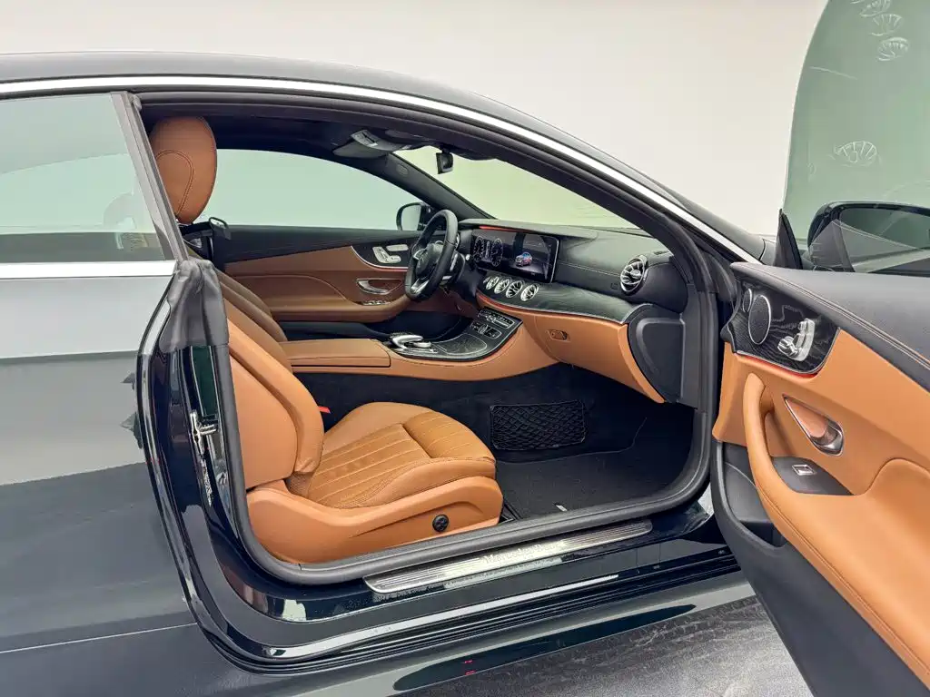 Mercedes-Benz E-Class (Import) — миниатюра 15