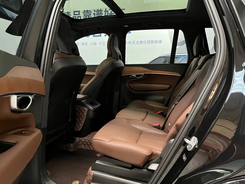 Volvo XC90 — миниатюра 13