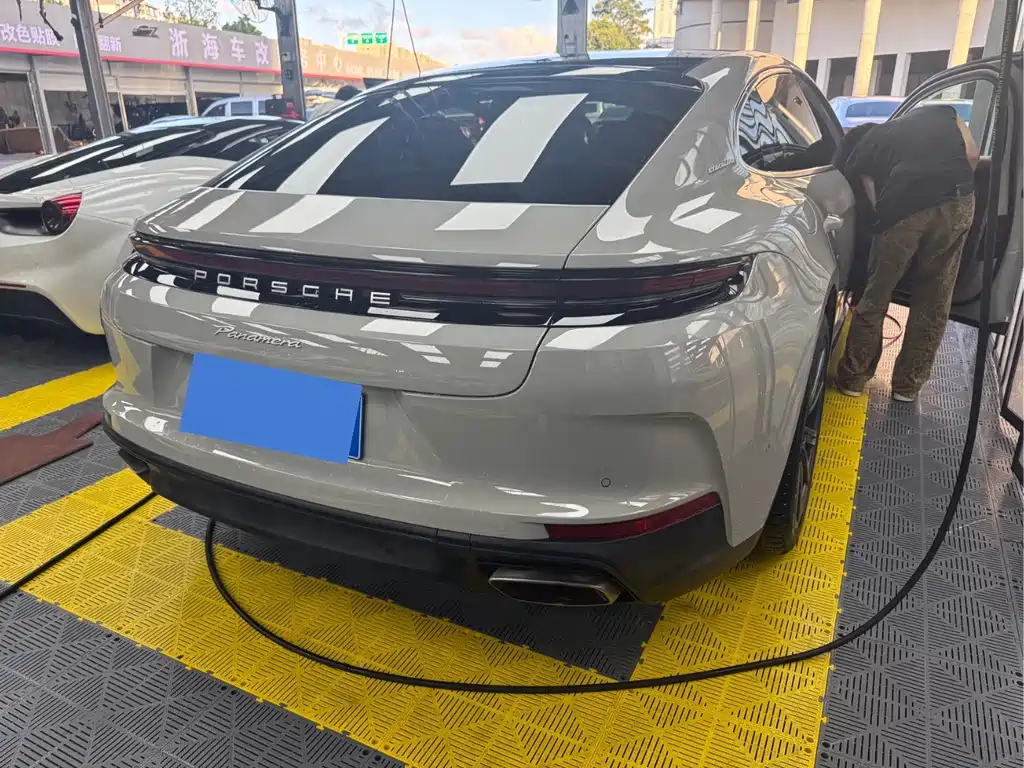 Porsche Panamera — миниатюра 16