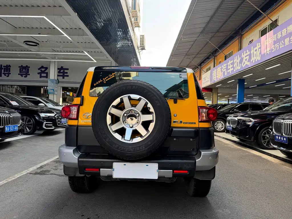 Toyota FJ Cruiser — миниатюра 19