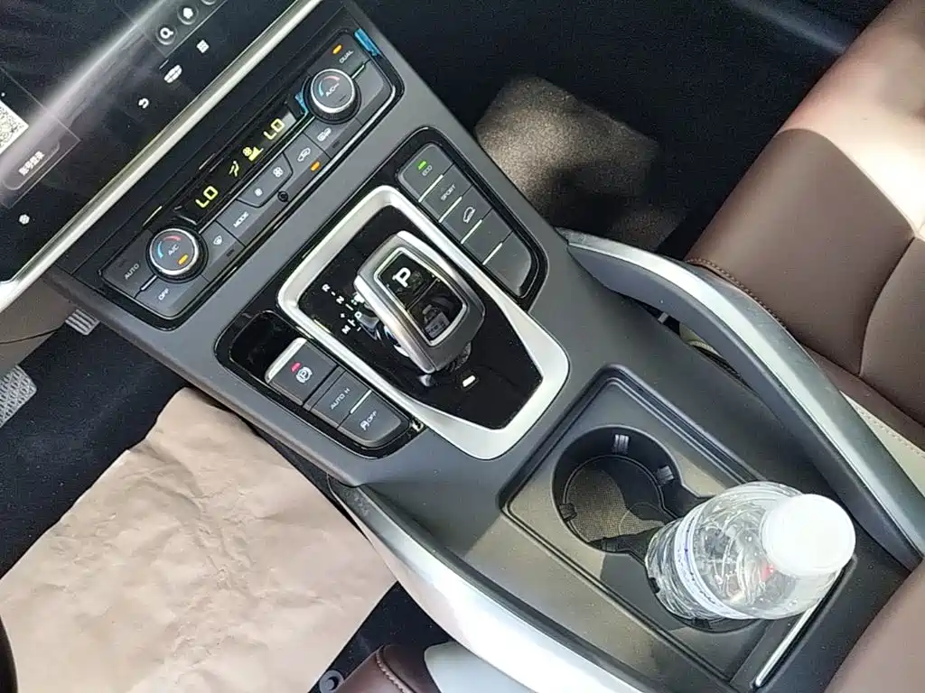Geely Boyue — миниатюра 14