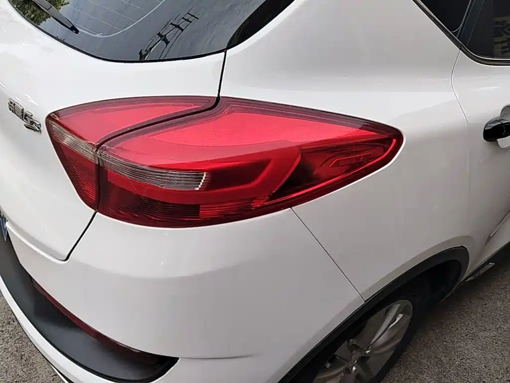 Geely Emgrand GS — миниатюра 8