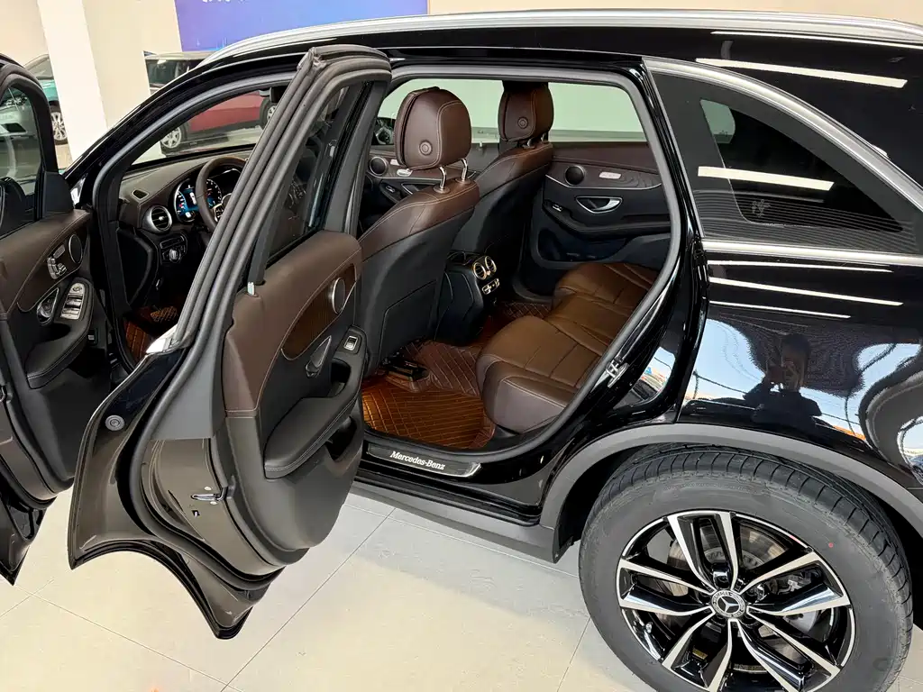 Mercedes-Benz GLC 2021 GLC 260 L 4MATIC Luxury