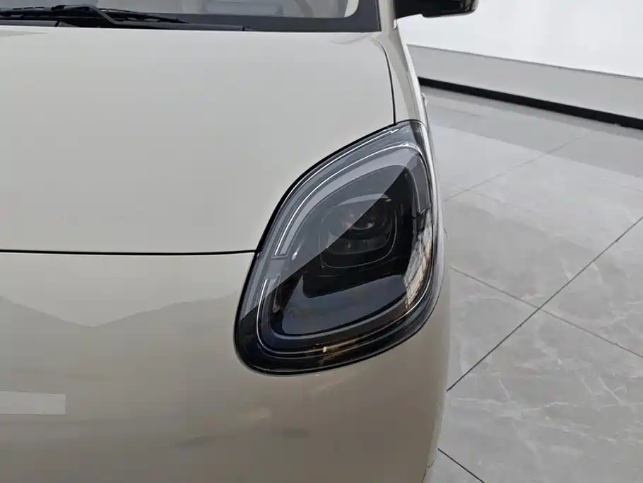 Wuling MINIEV — миниатюра 5