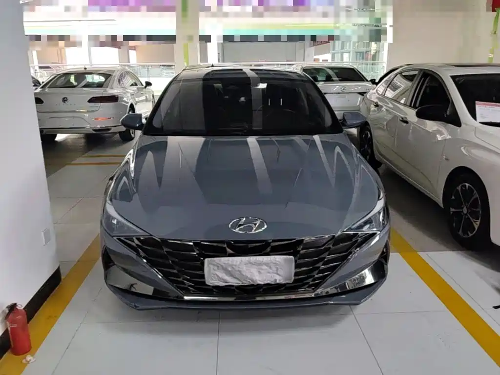 Hyundai Elantra — миниатюра 3