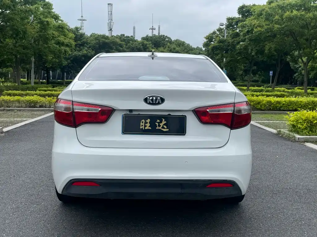 Kia K2 2012 1.4L MT GLS