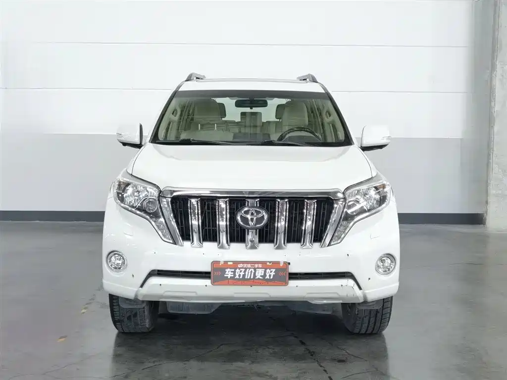 Toyota Land Cruiser Prado 2016 2.7L AT Luxury