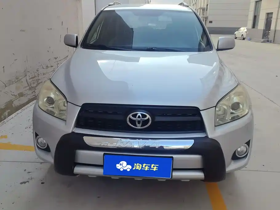 Toyota RAV4 — миниатюра 2