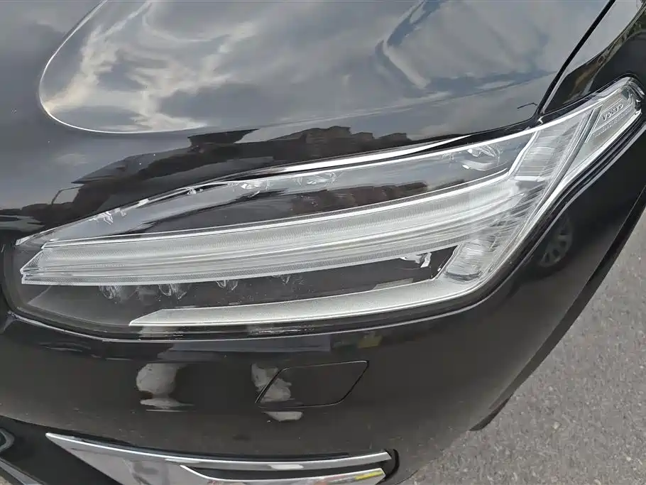 Volvo XC90 2020 T6 Luxury 7 мест