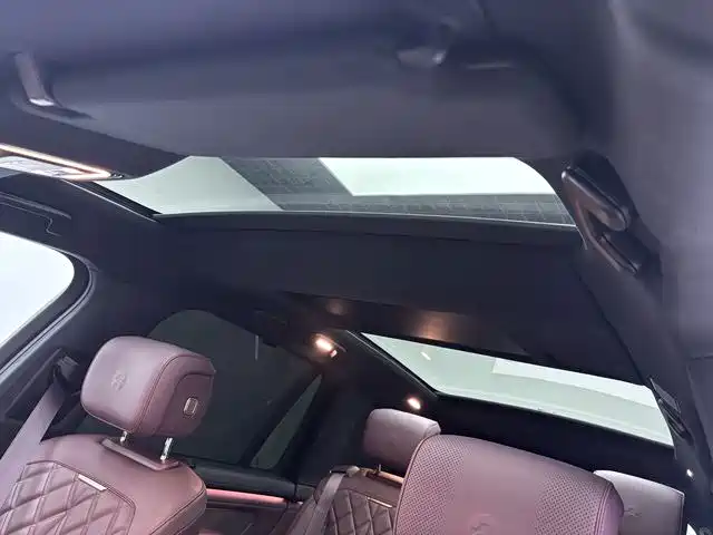 NIO ES8 — миниатюра 12