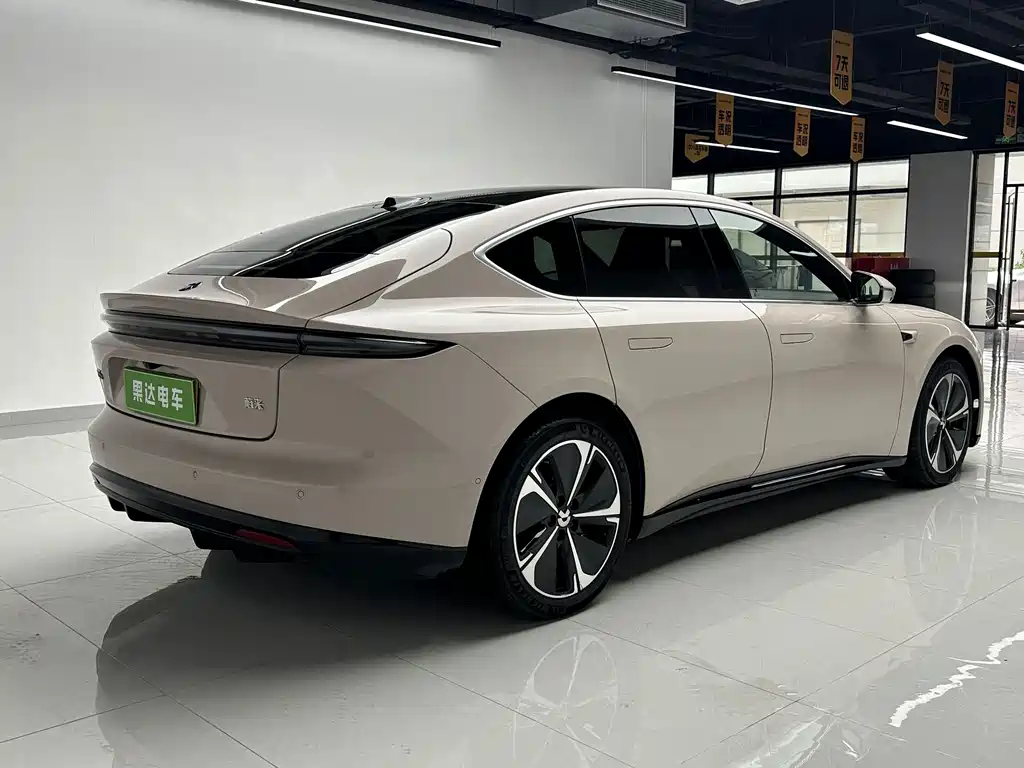 NIO ET5 — миниатюра 5