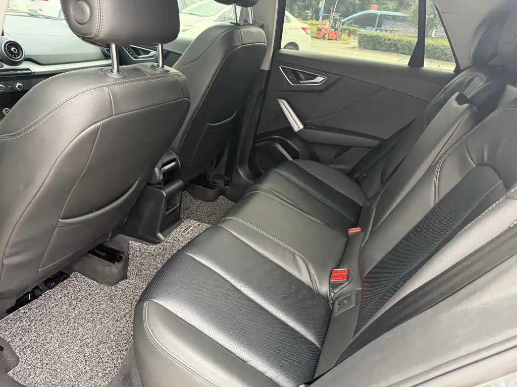 Audi Q2L — миниатюра 8