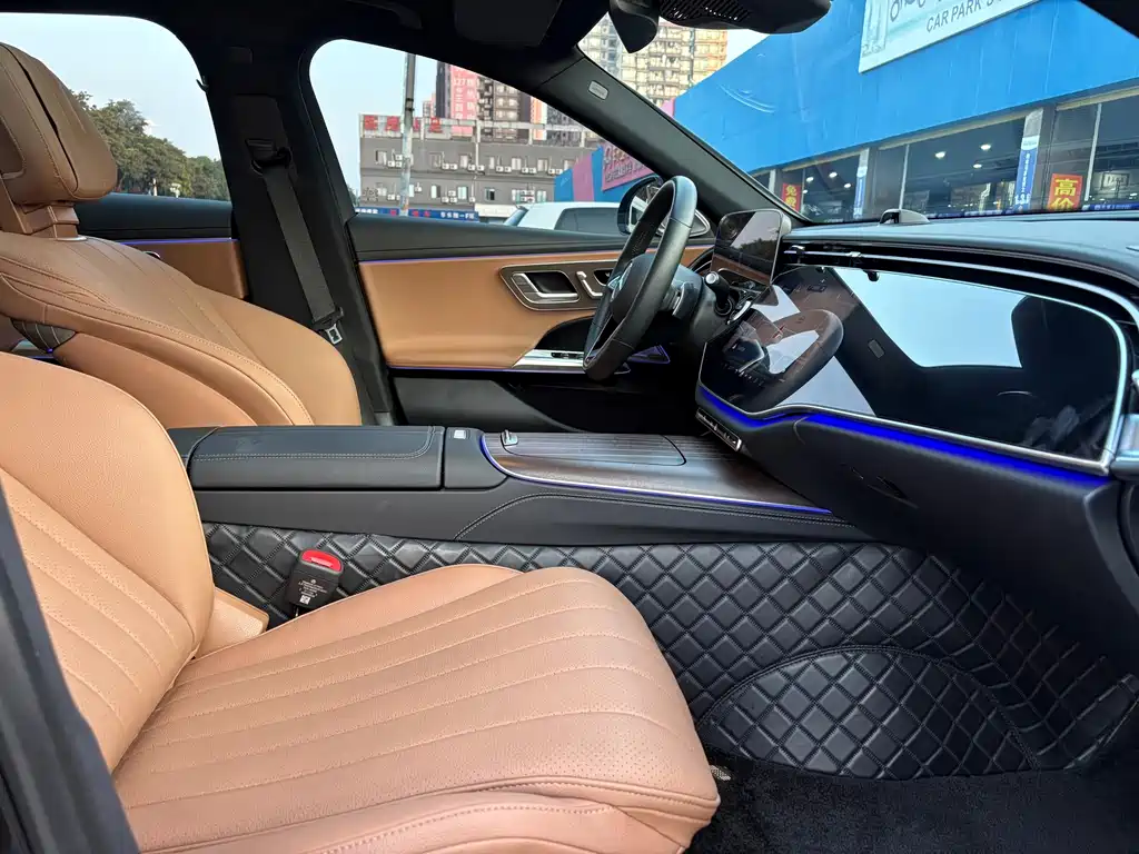 Mercedes-Benz E-Class — миниатюра 15