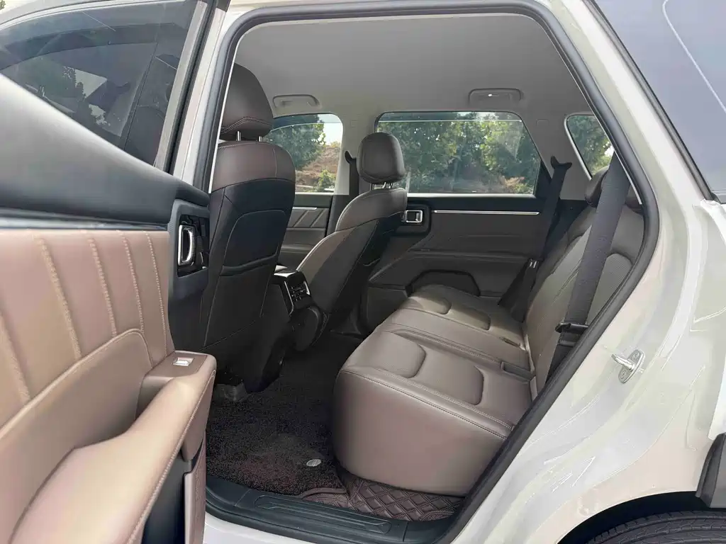 Wuling Xingguang 560 New Energy — миниатюра 6