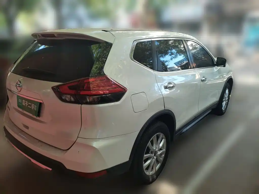 Nissan X-Trail — миниатюра 4