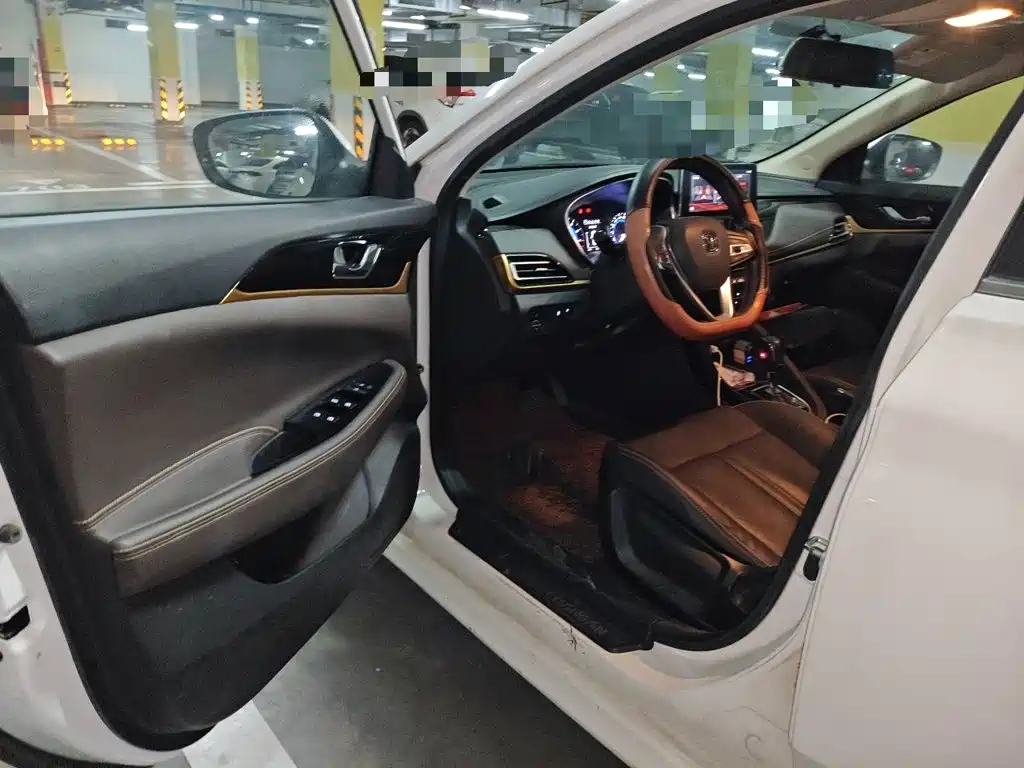 Changan Eado DT — миниатюра 12