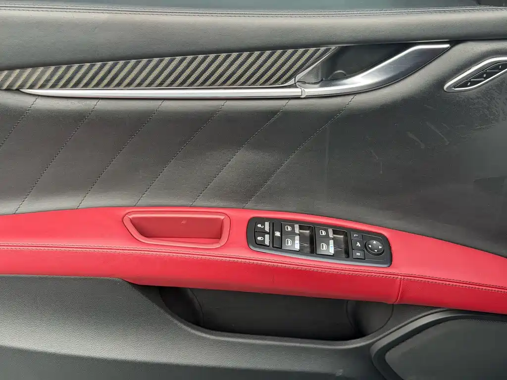 Maserati Ghibli — миниатюра 2