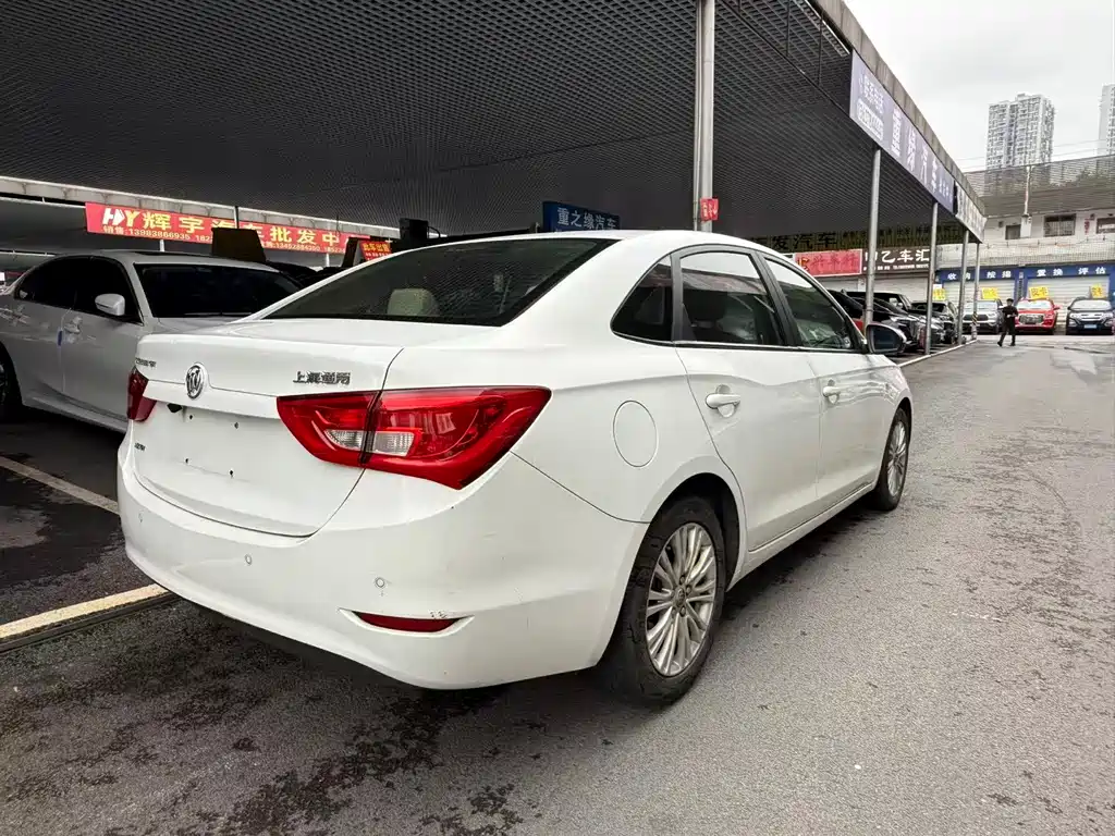 Buick Excelle 2016 15N MT Luxury