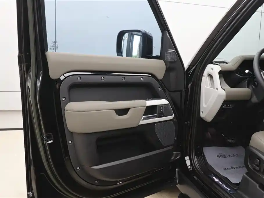 Land Rover Land Rover Defender 2023 110 3.0T P400 X-DYNAMIC HSE