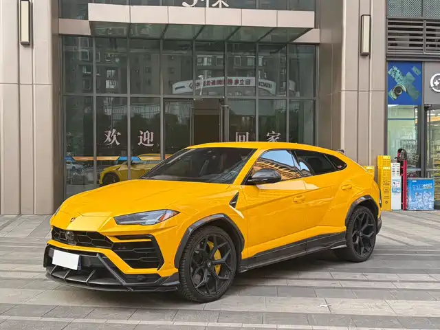 lamborghini urus