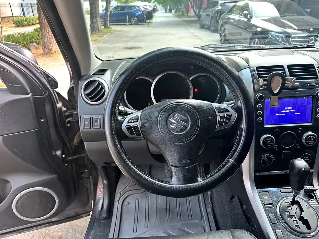 Suzuki Grand Vitara — миниатюра 16