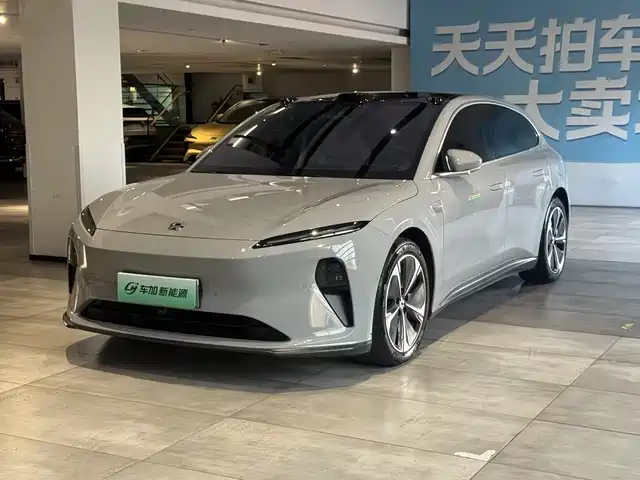 2025 Nio ET5
