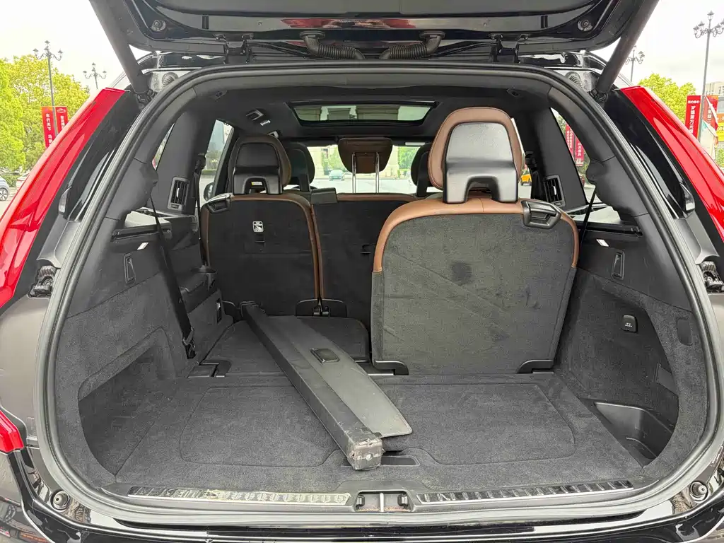 Volvo XC90 — миниатюра 15