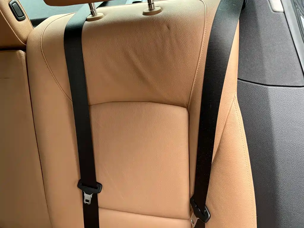BMW 7 Series — миниатюра 16