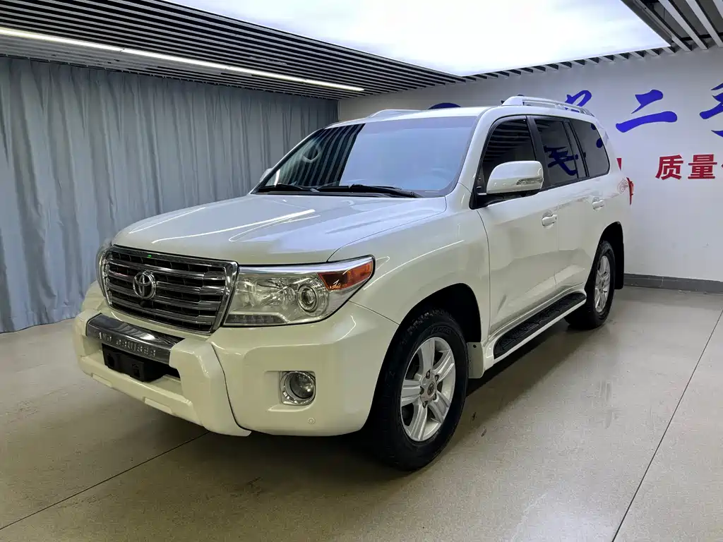 Toyota Land Cruiser 2015