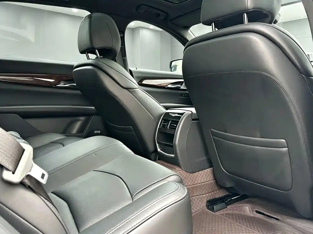 Cadillac CT6 — миниатюра 5