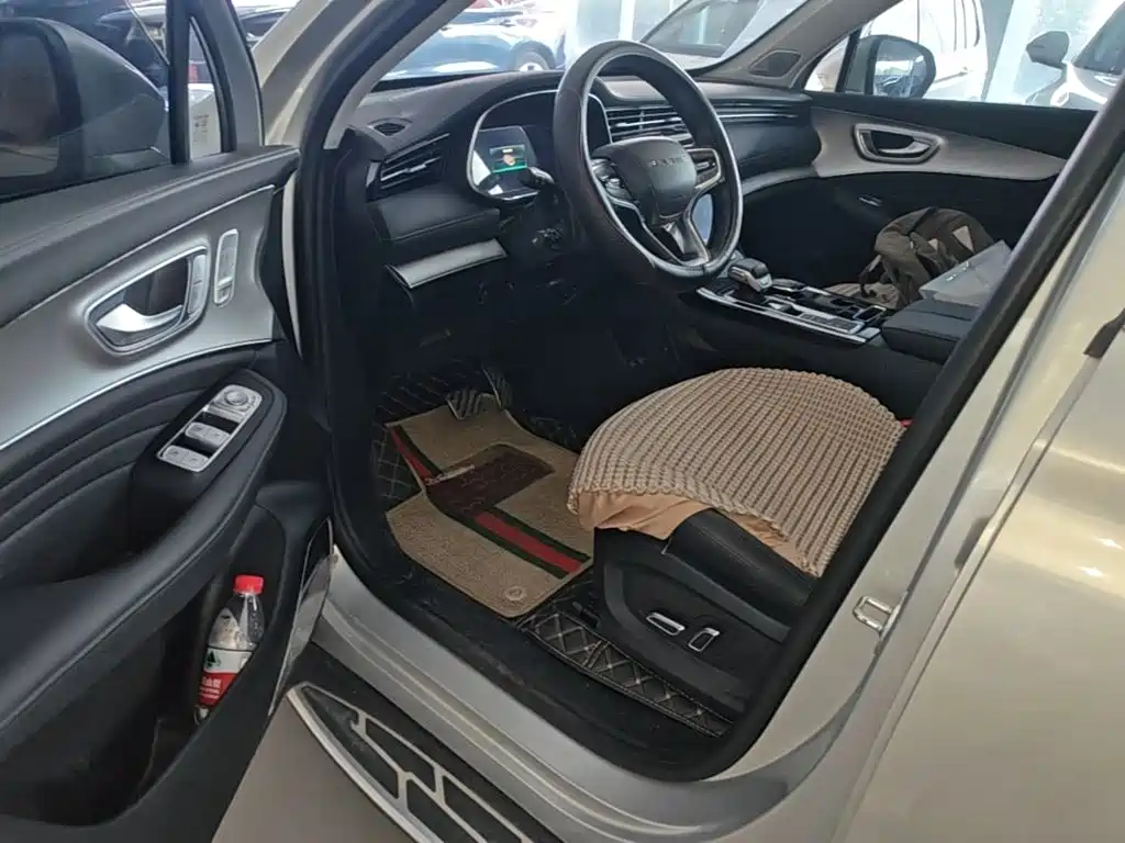 Roewe RX5 MAX — миниатюра 16