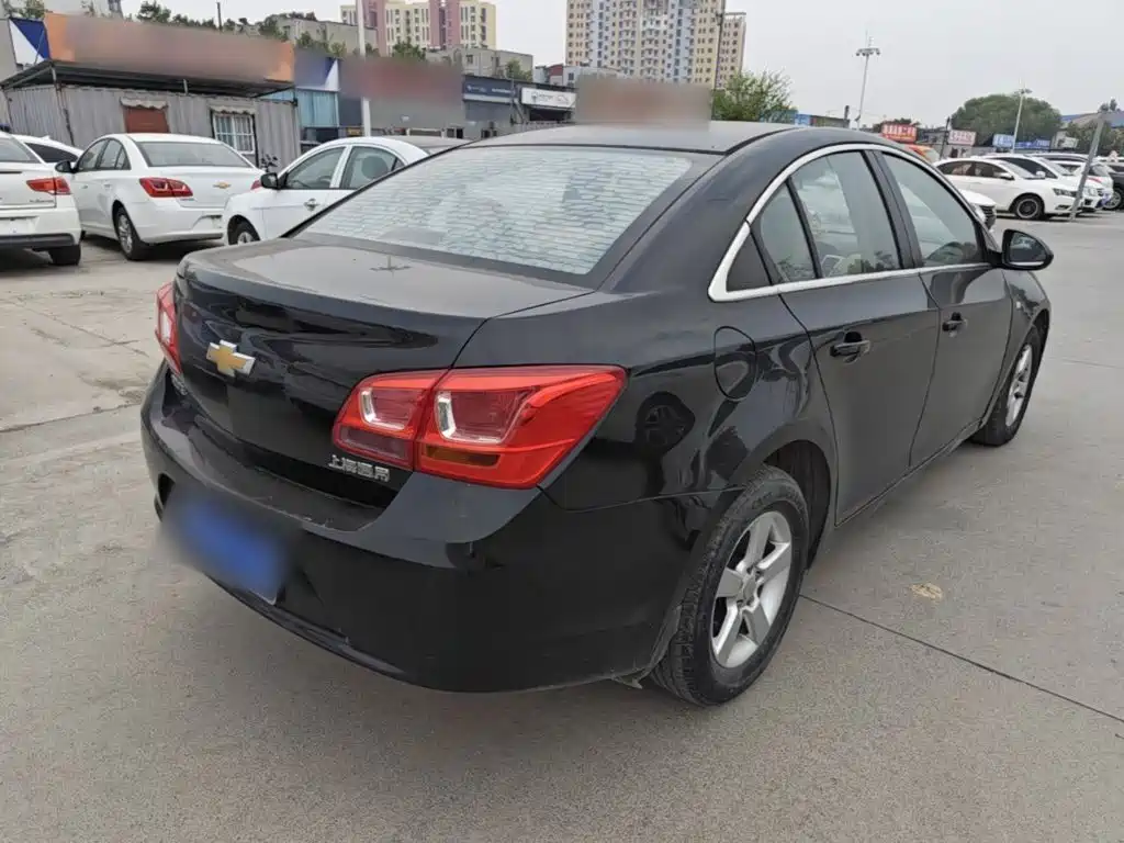 Chevrolet Cruze — миниатюра 7