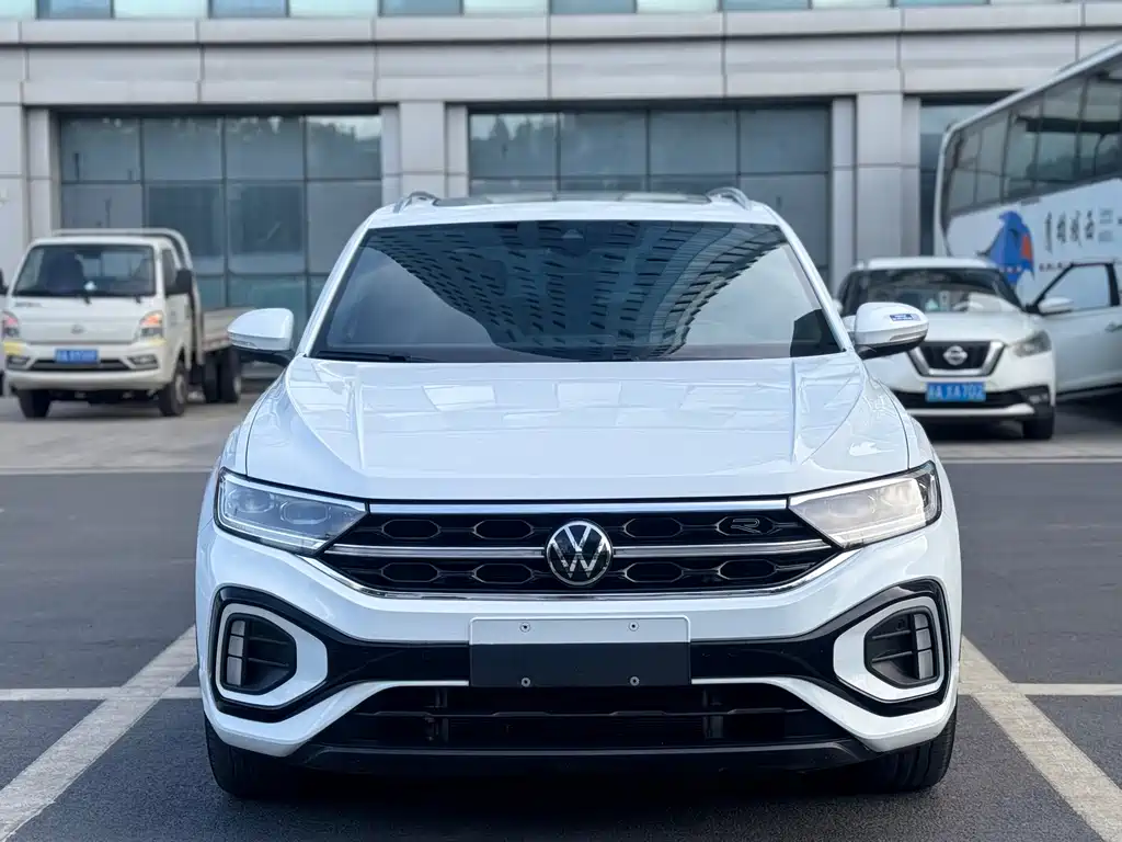 Volkswagen T-Roc — миниатюра 2