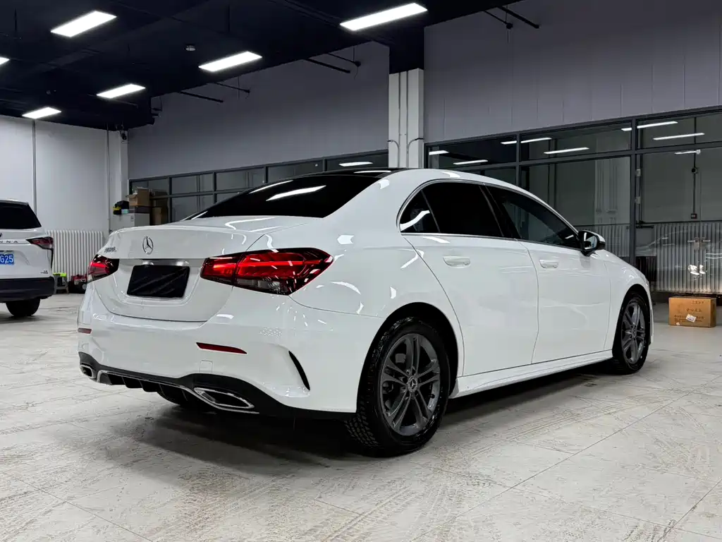 MERCEDES-BENZ A CLASS