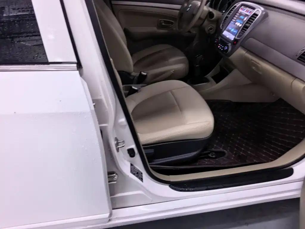 Dongfeng E11K — миниатюра 25