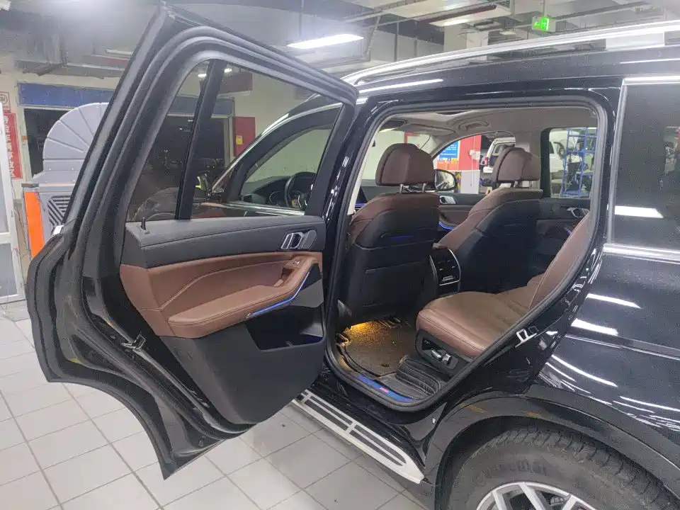 BMW X7 — миниатюра 5