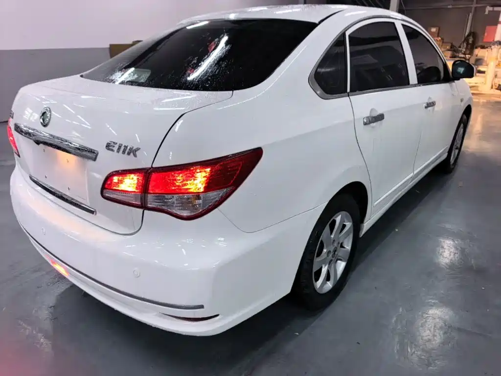 Dongfeng E11K — миниатюра 8