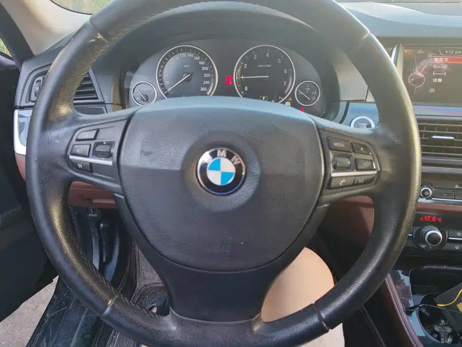 BMW 5 Series — миниатюра 15