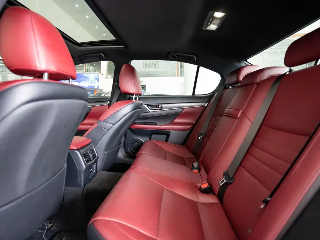 Lexus GS — миниатюра 9