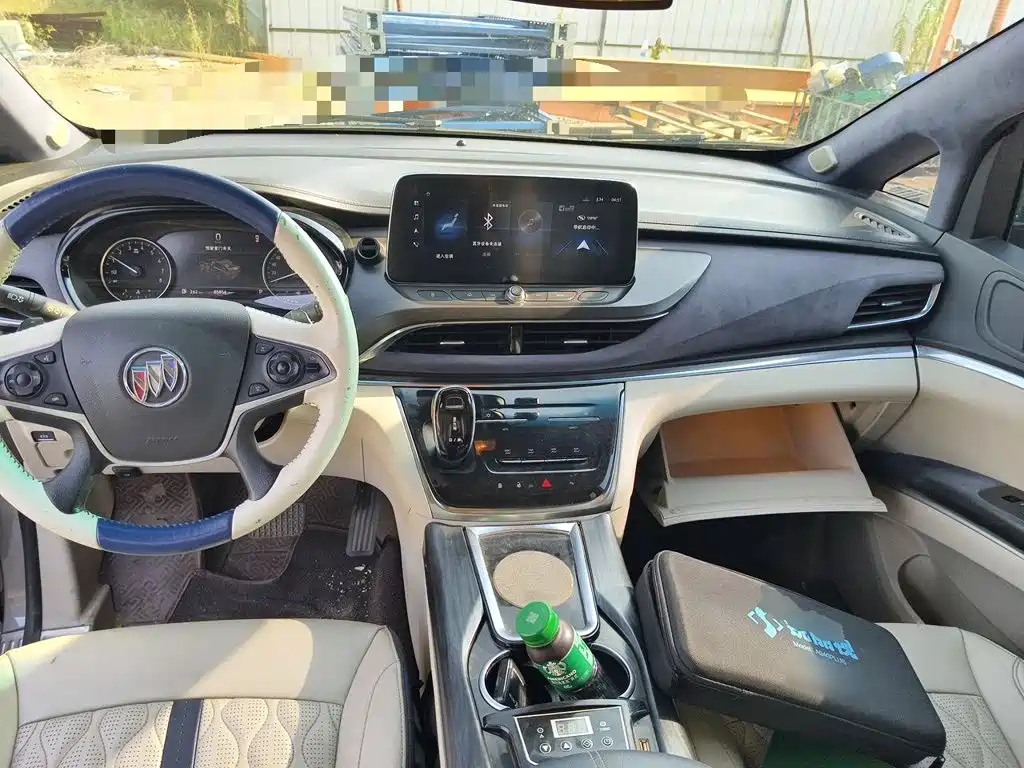 Buick GL8 — миниатюра 5