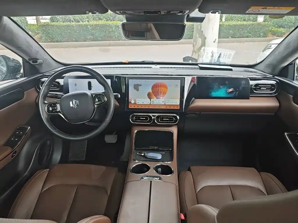 Leapmotor Leapmotor C01 — миниатюра 10