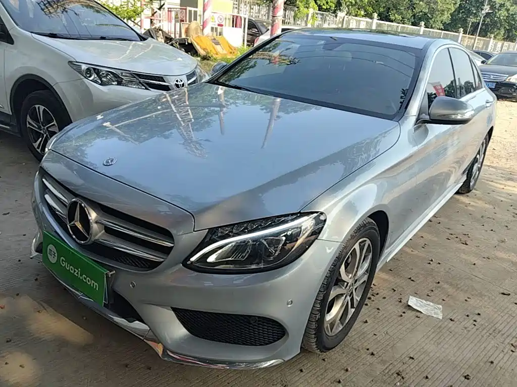 Mercedes-Benz C-Class — миниатюра 2