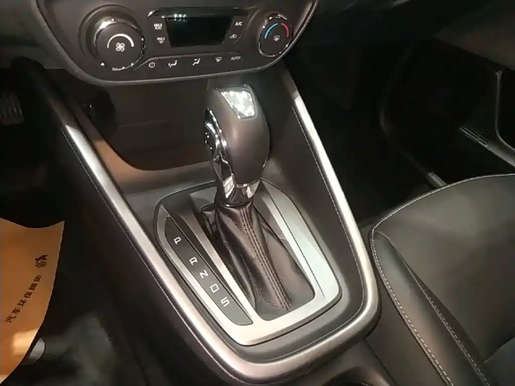 Ford Escort — миниатюра 14