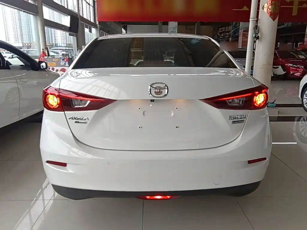 Mazda 3 Axela — миниатюра 6
