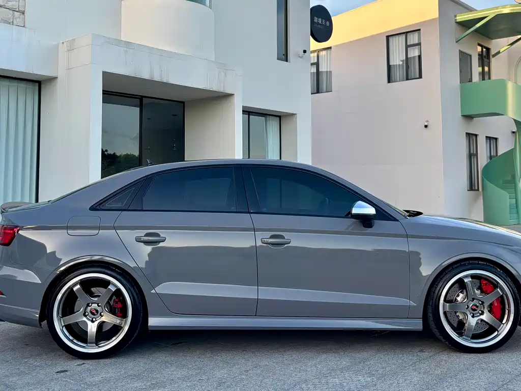 Audi RS 3 — миниатюра 10