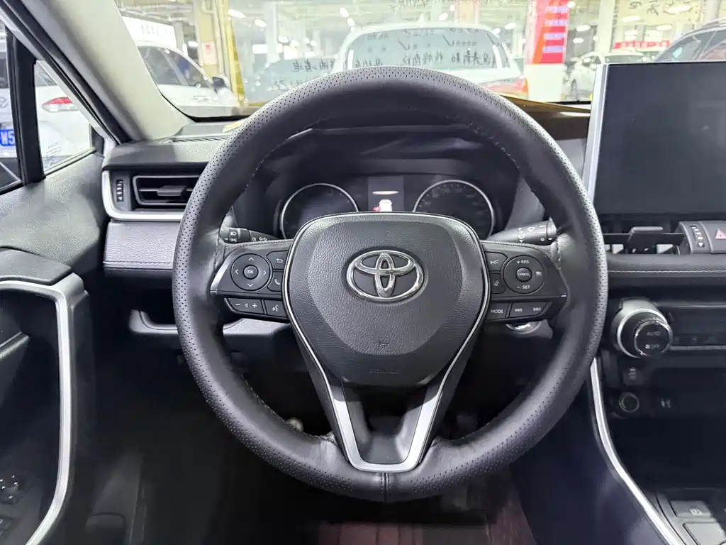 Toyota Wildlander — миниатюра 14