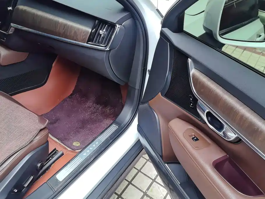 Volvo V90 — миниатюра 8
