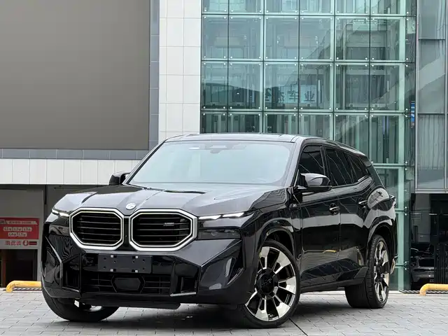 BMW XM